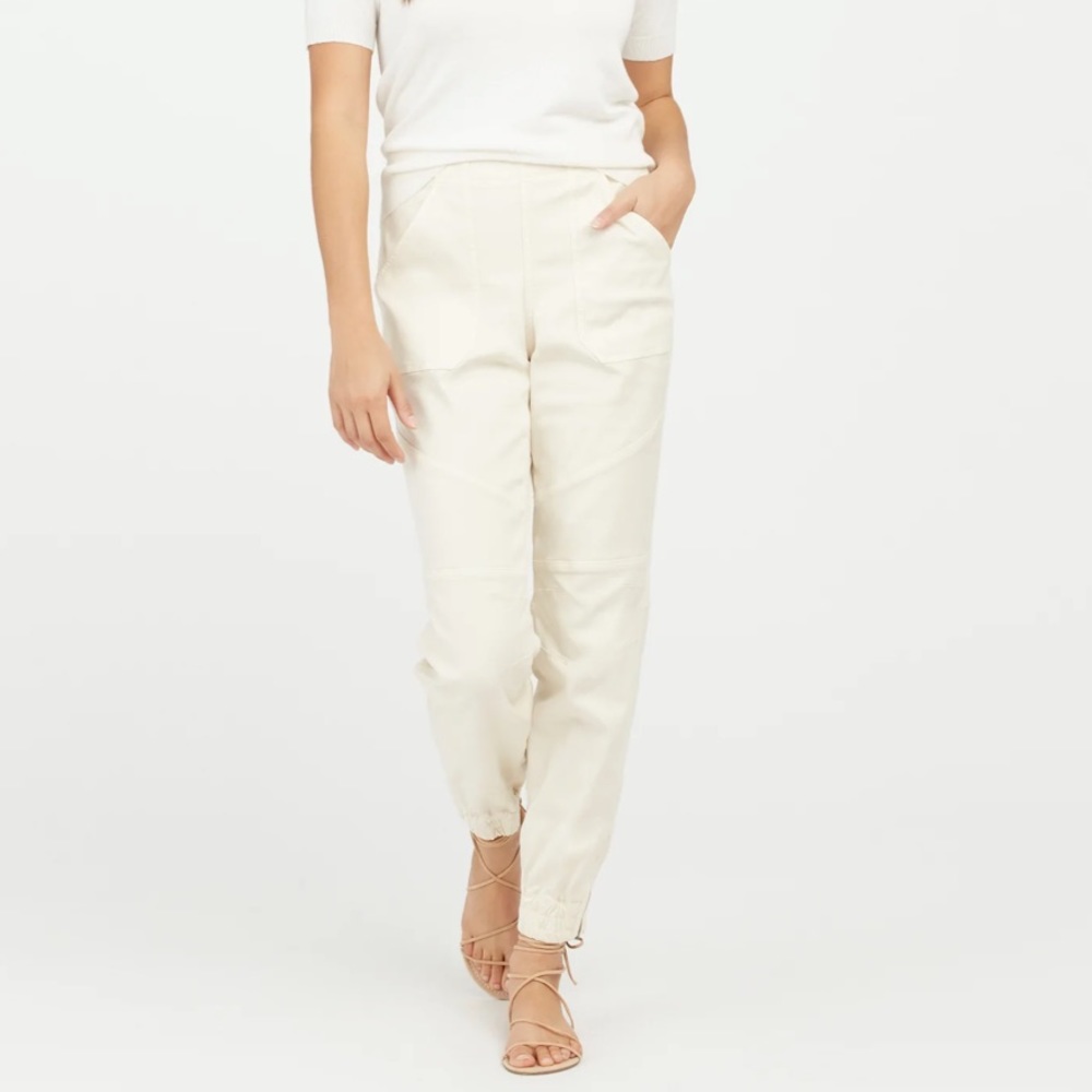 Spanx stretch twill cargo jogger - EUC - parchment - medium